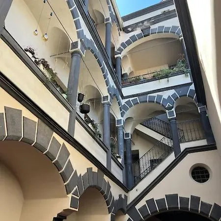 Апартаменти Wunderschones Herrenzimmer/loft In Der Innenstadt *